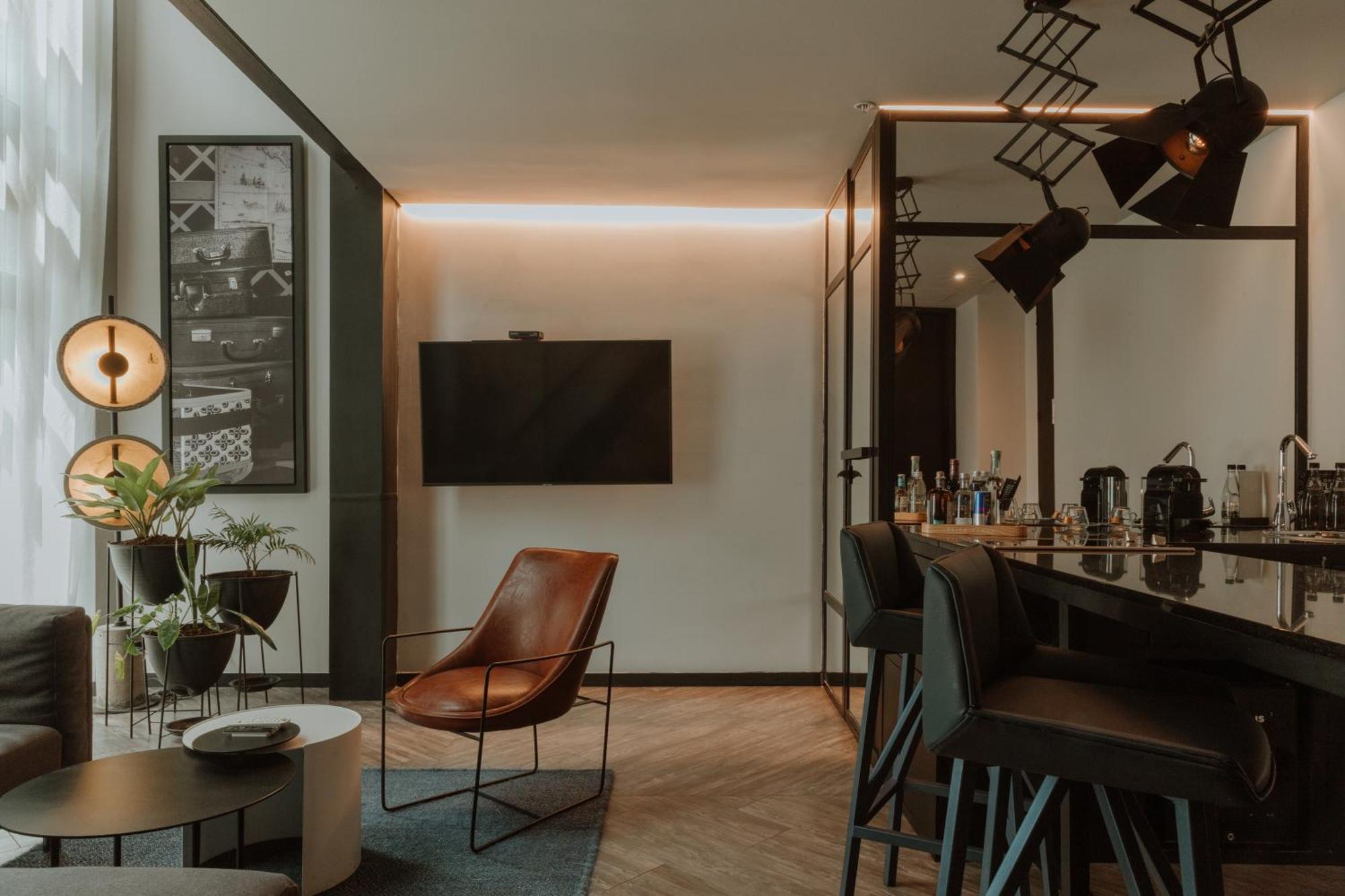 The Click Clack Hotel Medellín Zewnętrze zdjęcie A suite at the hotel