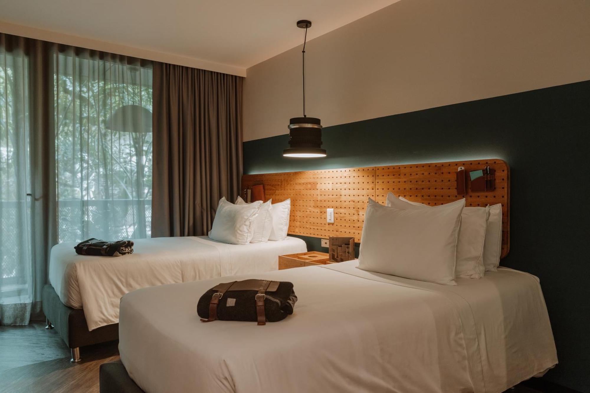 The Click Clack Hotel Medellín Zewnętrze zdjęcie A room at the hotel