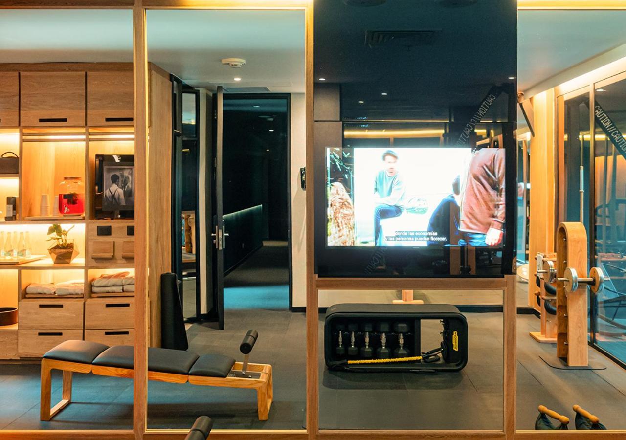 The Click Clack Hotel Medellín Zewnętrze zdjęcie The gym at The Hari